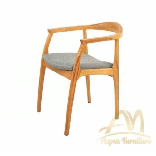 Modern European Style Chair with White Fabric Arms and Seat