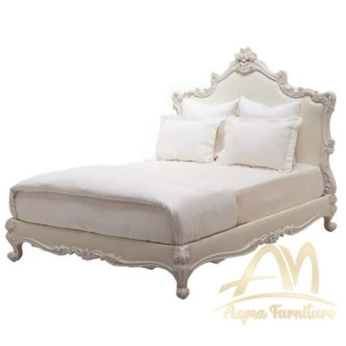 Margareth Bed with Carved