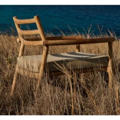Casual teak lounge chair Montreal