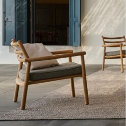 Casual teak lounge chair Montreal