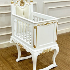 Oud Cradle