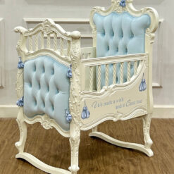 Bijou Cradle - Boxing Glove Edition