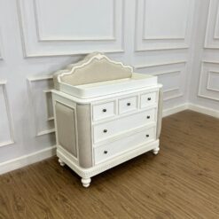 Viola Dresser