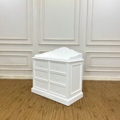 Gio Dresser