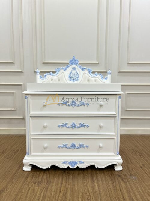 Oud Dresser